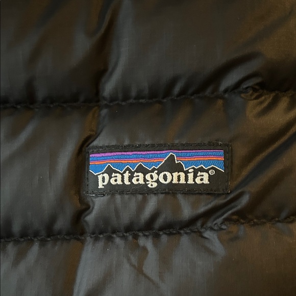 Patagonia Women's Down Sweater Vest - Picture 2 of 3